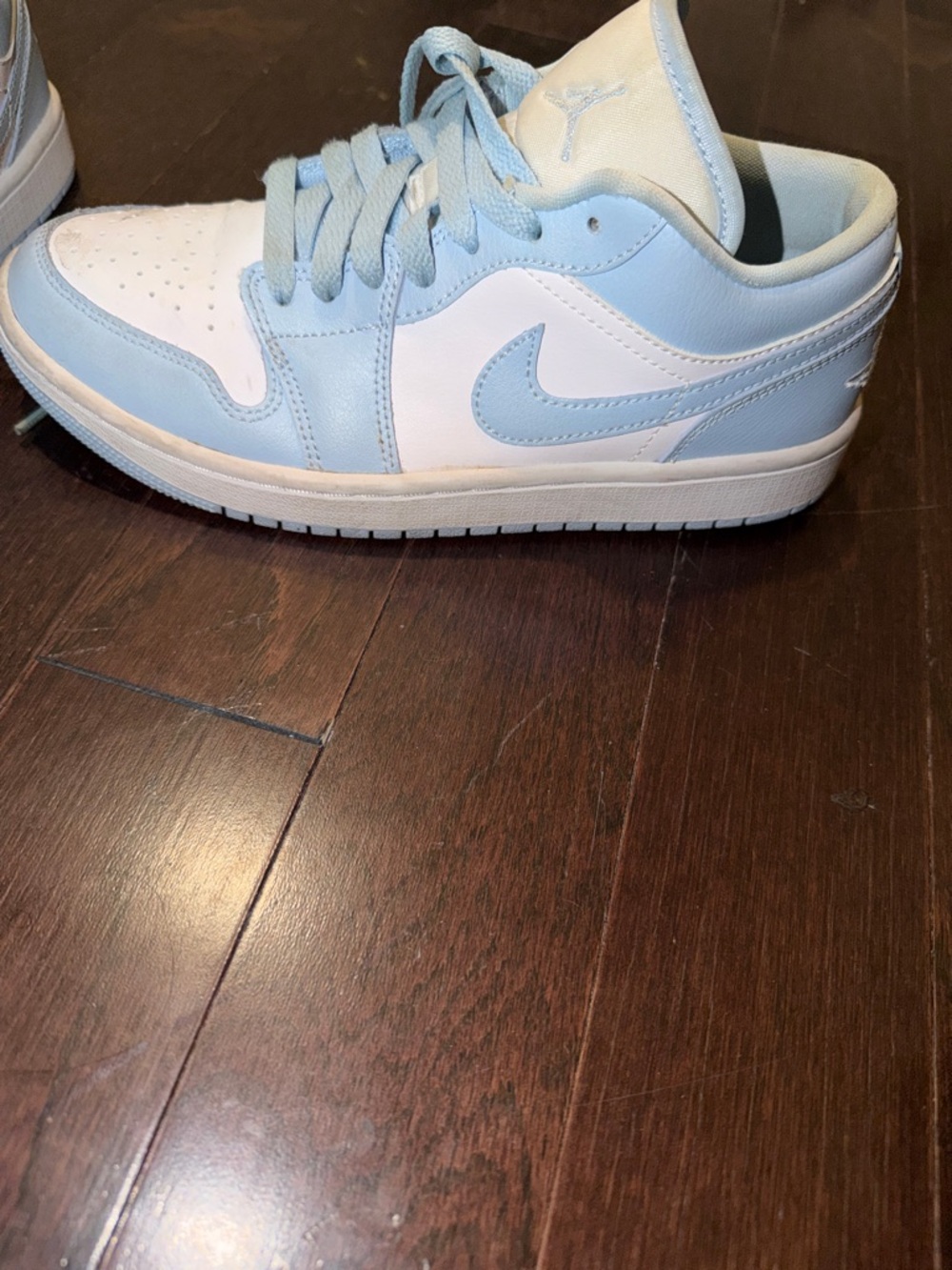 Nike Air Jordan 1 Low - White & Baby Blue